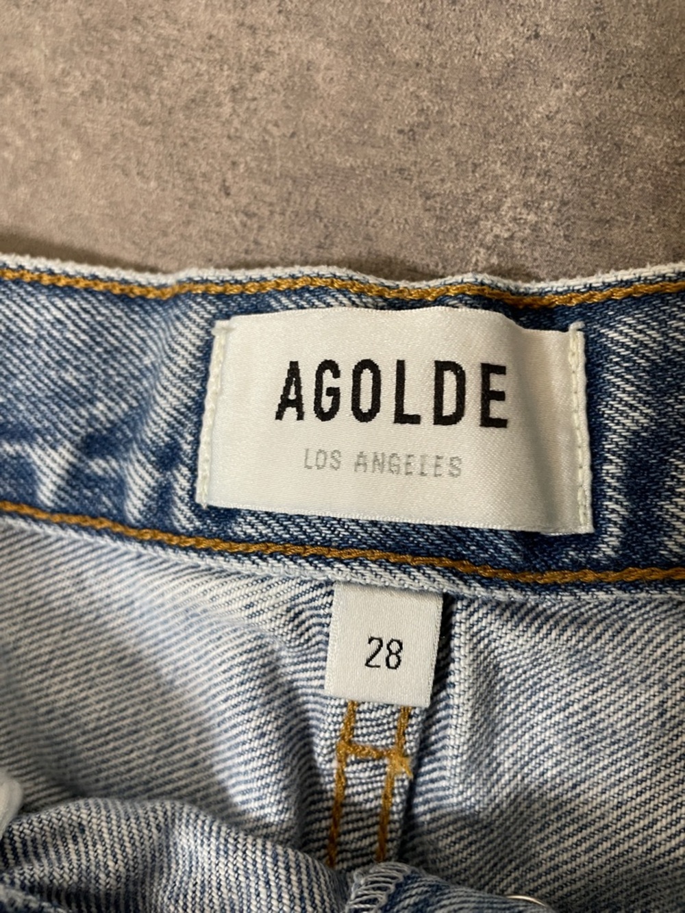 Agolde Parker Vintage Cut-Off Jean Shorts size 28 - Picture 6 of 13